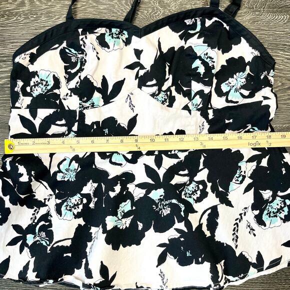 Torrid Women's Tank‎ Sweetheart Floral Blue White Black Empire Waist SZ 1X - Picture 5 of 11
